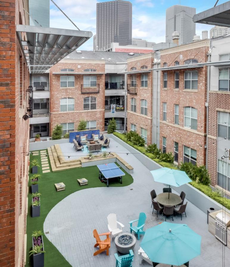 Loft Style 2Br Apt I Dallas City Center I Pool I Gym I Workspace I Pets Apartment Luaran gambar