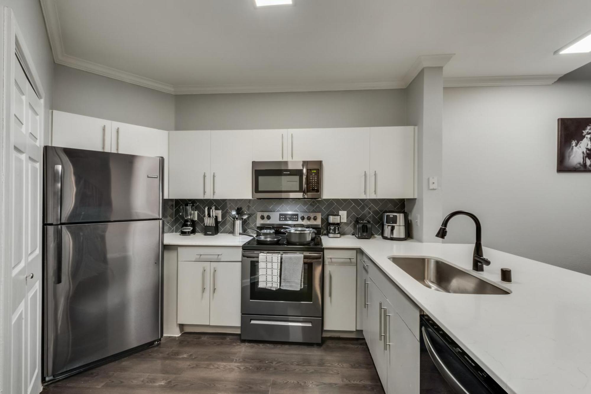 Loft Style 2Br Apt I Dallas City Center I Pool I Gym I Workspace I Pets Apartment Luaran gambar
