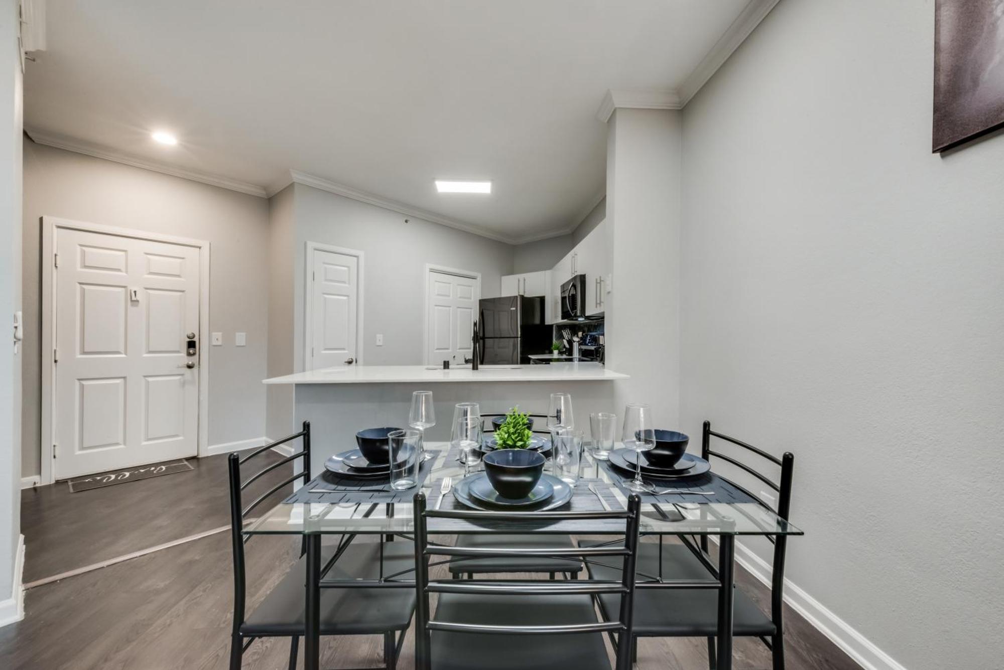 Loft Style 2Br Apt I Dallas City Center I Pool I Gym I Workspace I Pets Apartment Luaran gambar